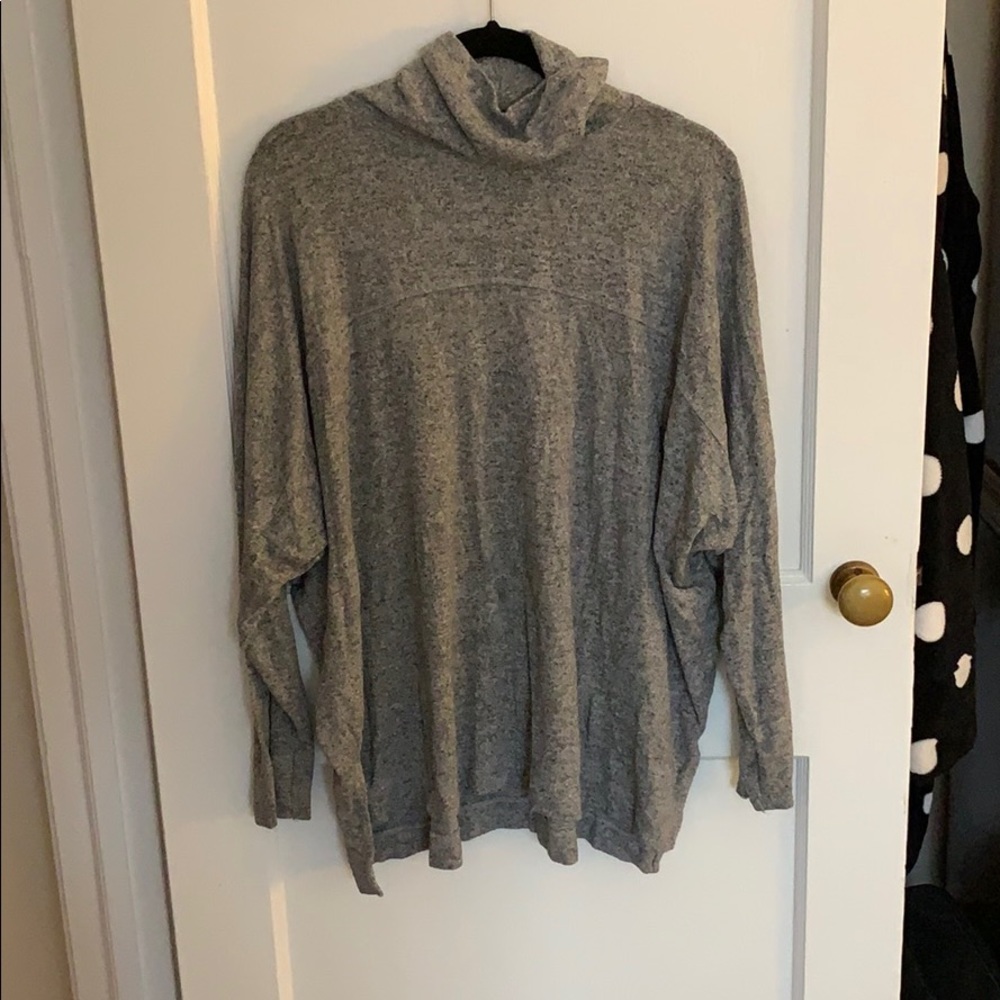 American Eagle Long Sleeve Turtle neck